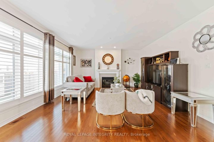 Photo 15 at 561 Egret Way, Nepean (Half Moon Bay), Ottawa