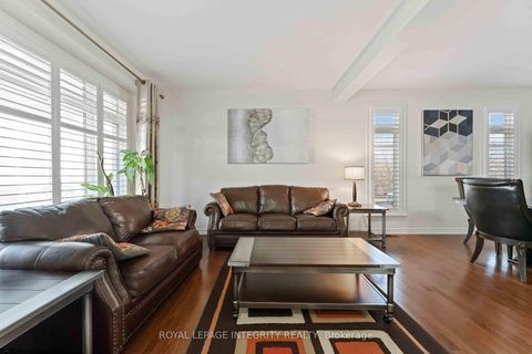 Photo 4 at 561 Egret Way, Nepean (Half Moon Bay), Ottawa