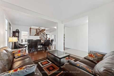 Photo 5 at 561 Egret Way, Nepean (Half Moon Bay), Ottawa