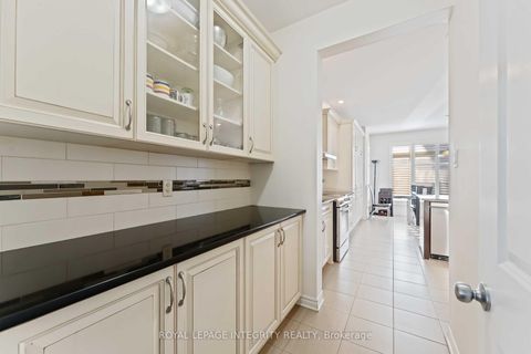 Photo 10 at 561 Egret Way, Nepean (Half Moon Bay), Ottawa