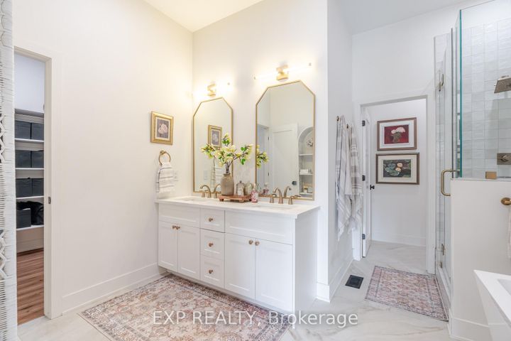 Photo 24 at 12 Viewmount Drive, Nepean (Meadowlands/Crestview), Ottawa