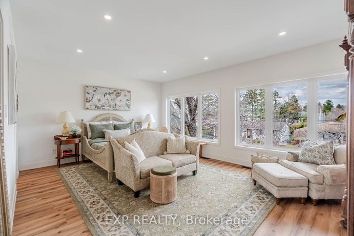 Photo 31 at 12 Viewmount Drive, Nepean (Meadowlands/Crestview), Ottawa