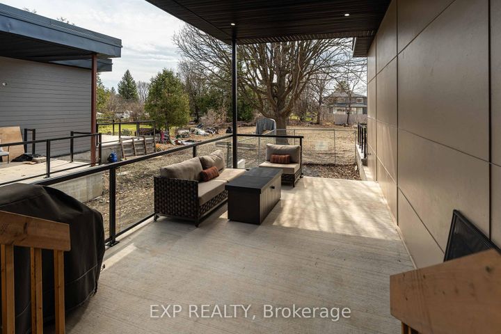 Photo 38 at 12 Viewmount Drive, Nepean (Meadowlands/Crestview), Ottawa