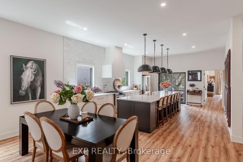 Photo 7 at 12 Viewmount Drive, Nepean (Meadowlands/Crestview), Ottawa