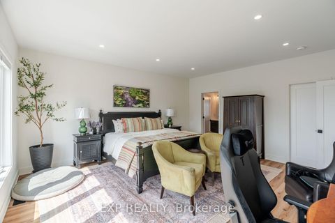 Photo 30 at 12 Viewmount Drive, Nepean (Meadowlands/Crestview), Ottawa