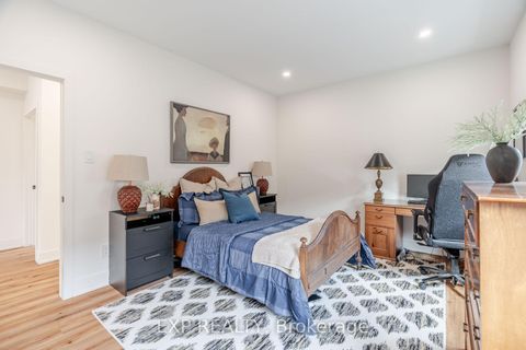 Photo 35 at 12 Viewmount Drive, Nepean (Meadowlands/Crestview), Ottawa