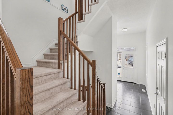 Photo 2 at 105 Mesa Drive, Nepean (Half Moon Bay), Ottawa