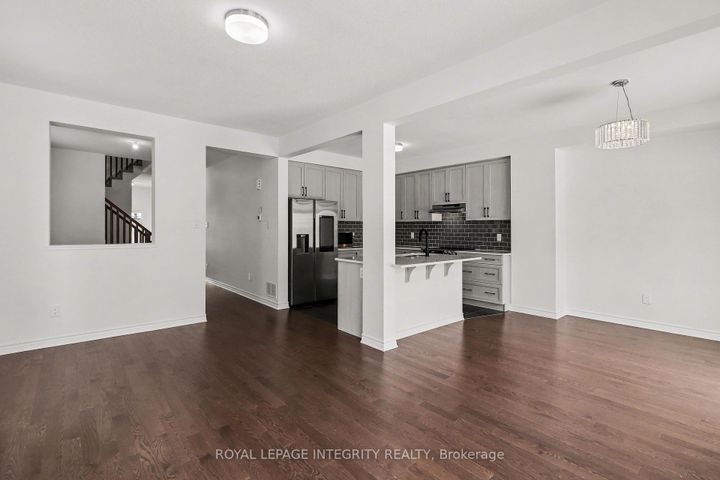 Photo 7 at 105 Mesa Drive, Nepean (Half Moon Bay), Ottawa