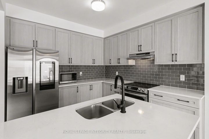 Photo 9 at 105 Mesa Drive, Nepean (Half Moon Bay), Ottawa