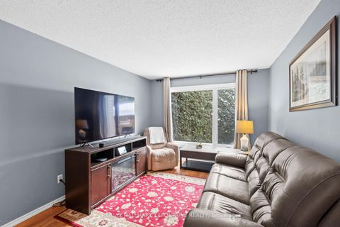 Photo 4 at 1802 Turnberry Road, Queenswood Heights South, Orleans