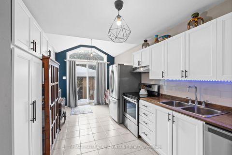 Photo 8 at 1802 Turnberry Road, Queenswood Heights South, Orleans