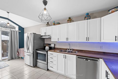 Photo 9 at 1802 Turnberry Road, Queenswood Heights South, Orleans