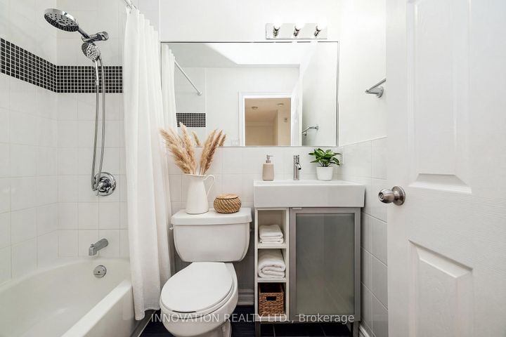 Photo 14 at 224 - 12 Corkstown Road, Nepean (Lakeview Park), Ottawa