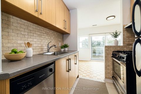 Photo 4 at 224 - 12 Corkstown Road, Nepean (Lakeview Park), Ottawa