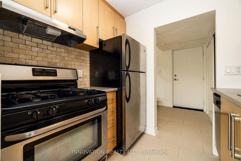 Photo 5 at 224 - 12 Corkstown Road, Nepean (Lakeview Park), Ottawa