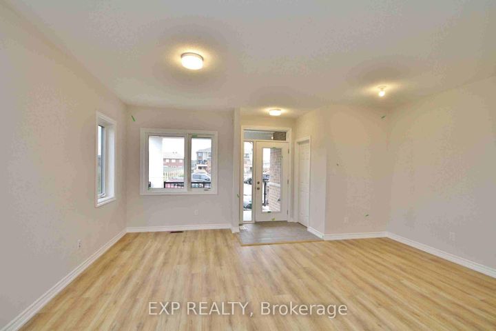 Photo 3 at 294 Zenith Private, Nepean (Half Moon Bay), Ottawa