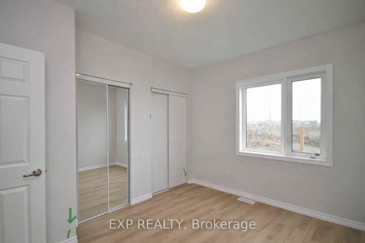 Photo 17 at 294 Zenith Private, Nepean (Half Moon Bay), Ottawa