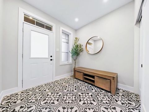 Photo 1 at 332 Haliburton Heights S, Emerald Meadows/Trailwest, Kanata