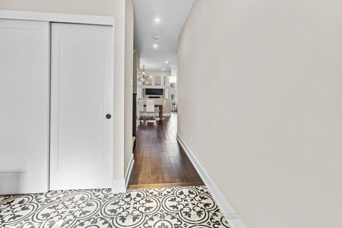 Photo 2 at 332 Haliburton Heights S, Emerald Meadows/Trailwest, Kanata