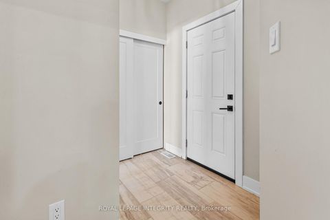 Photo 14 at 332 Haliburton Heights S, Emerald Meadows/Trailwest, Kanata