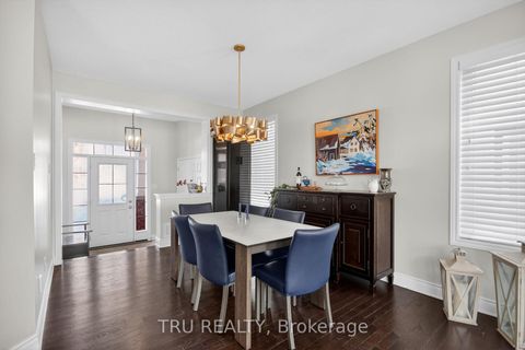 Photo 7 at 126 Pinelock Street, Emerald Meadows/Trailwest, Kanata