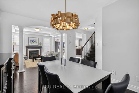 Photo 8 at 126 Pinelock Street, Emerald Meadows/Trailwest, Kanata