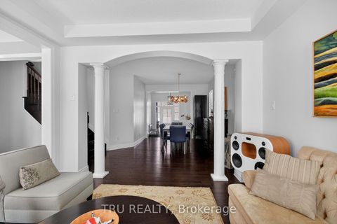 Photo 13 at 126 Pinelock Street, Emerald Meadows/Trailwest, Kanata