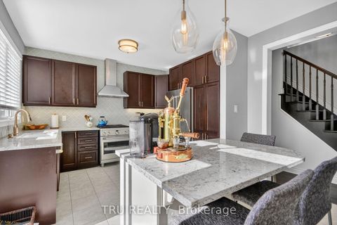Photo 16 at 126 Pinelock Street, Emerald Meadows/Trailwest, Kanata