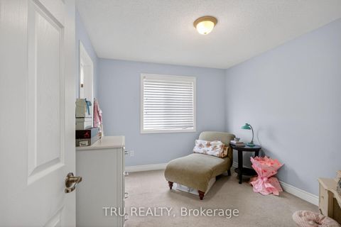 Photo 34 at 126 Pinelock Street, Emerald Meadows/Trailwest, Kanata