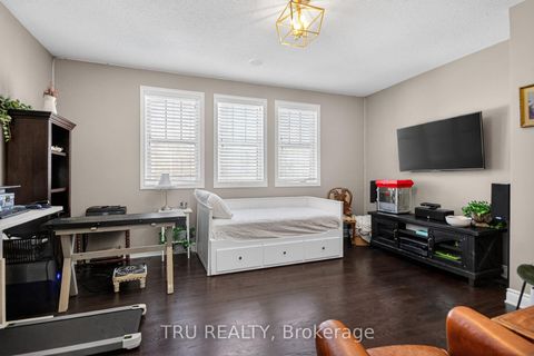 Photo 37 at 126 Pinelock Street, Emerald Meadows/Trailwest, Kanata