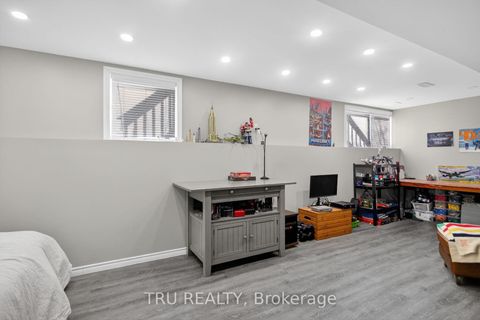 Photo 40 at 126 Pinelock Street, Emerald Meadows/Trailwest, Kanata