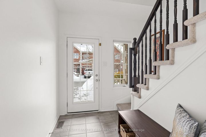 Photo 2 at 32 Dundalk Private, Nepean (Stonebridge), Ottawa
