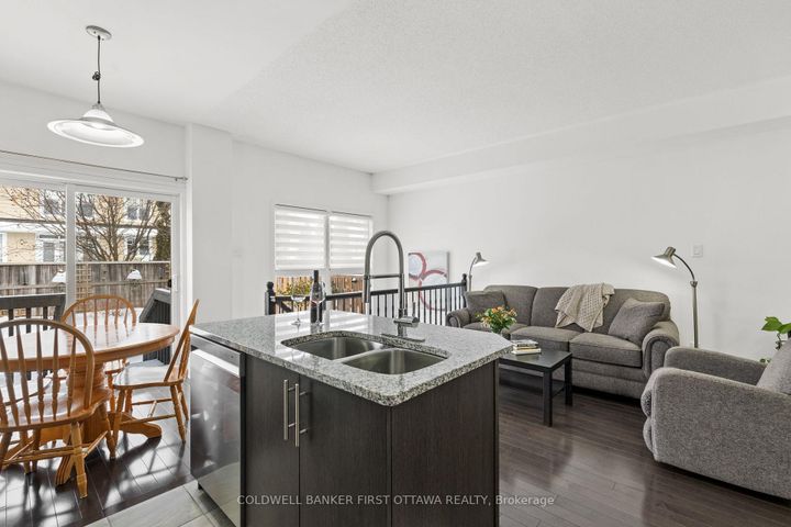 Photo 9 at 32 Dundalk Private, Nepean (Stonebridge), Ottawa