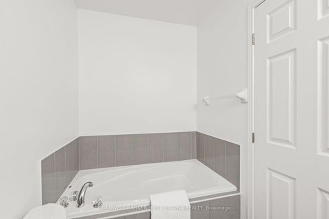 Photo 21 at 32 Dundalk Private, Nepean (Stonebridge), Ottawa