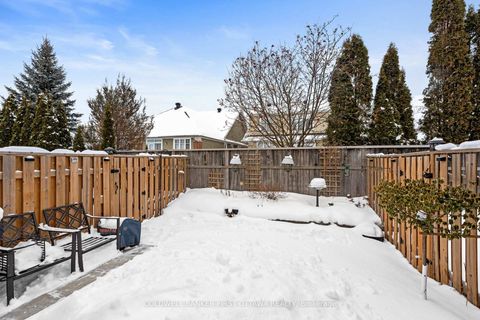 Photo 32 at 32 Dundalk Private, Nepean (Stonebridge), Ottawa