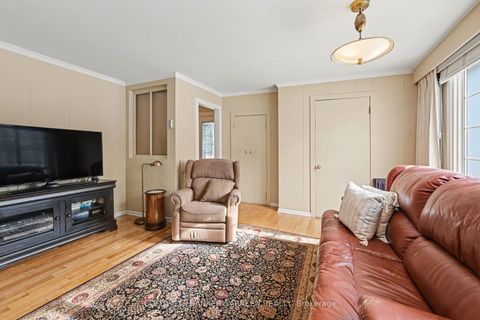 Photo 4 at 29 Daniel Street S, Arnprior