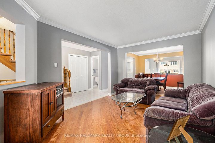 Photo 4 at 64 Grenadier Way, Nepean (Longfields), Ottawa