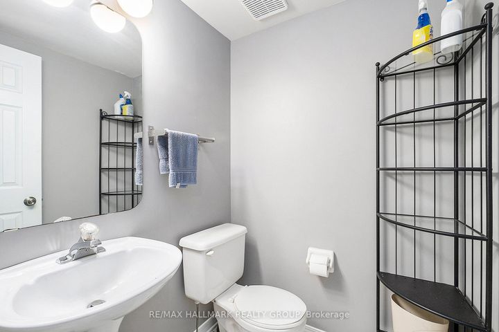 Photo 11 at 64 Grenadier Way, Nepean (Longfields), Ottawa