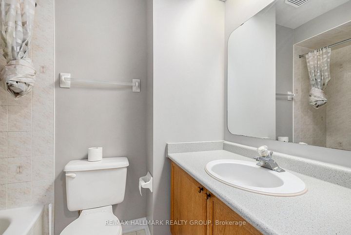 Photo 18 at 64 Grenadier Way, Nepean (Longfields), Ottawa