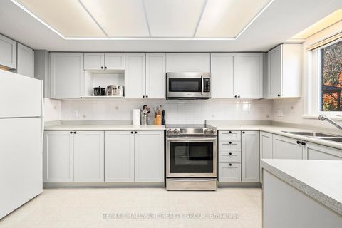 Photo 7 at 64 Grenadier Way, Nepean (Longfields), Ottawa