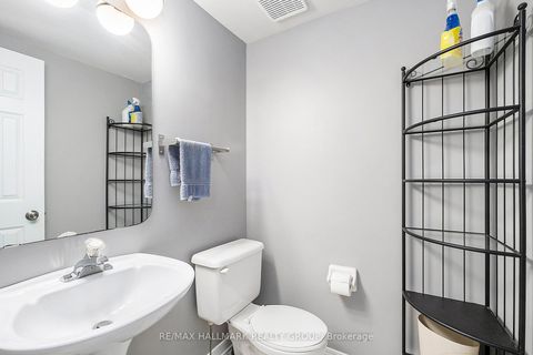 Photo 11 at 64 Grenadier Way, Nepean (Longfields), Ottawa
