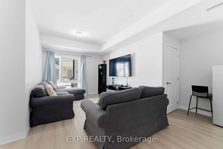 Photo 8 at 116 Parnian Private, Nepean (Half Moon Bay), Ottawa