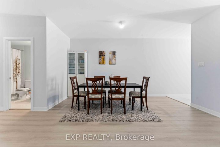 Photo 11 at 116 Parnian Private, Nepean (Half Moon Bay), Ottawa