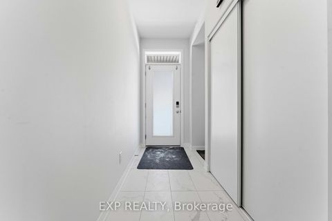 Photo 4 at 116 Parnian Private, Nepean (Half Moon Bay), Ottawa