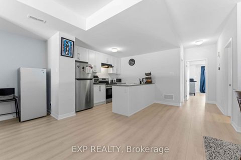 Photo 6 at 116 Parnian Private, Nepean (Half Moon Bay), Ottawa