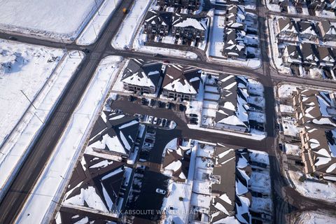 Photo 26 at E - 10 Jaguar Private, Emerald Meadows/Trailwest, Kanata