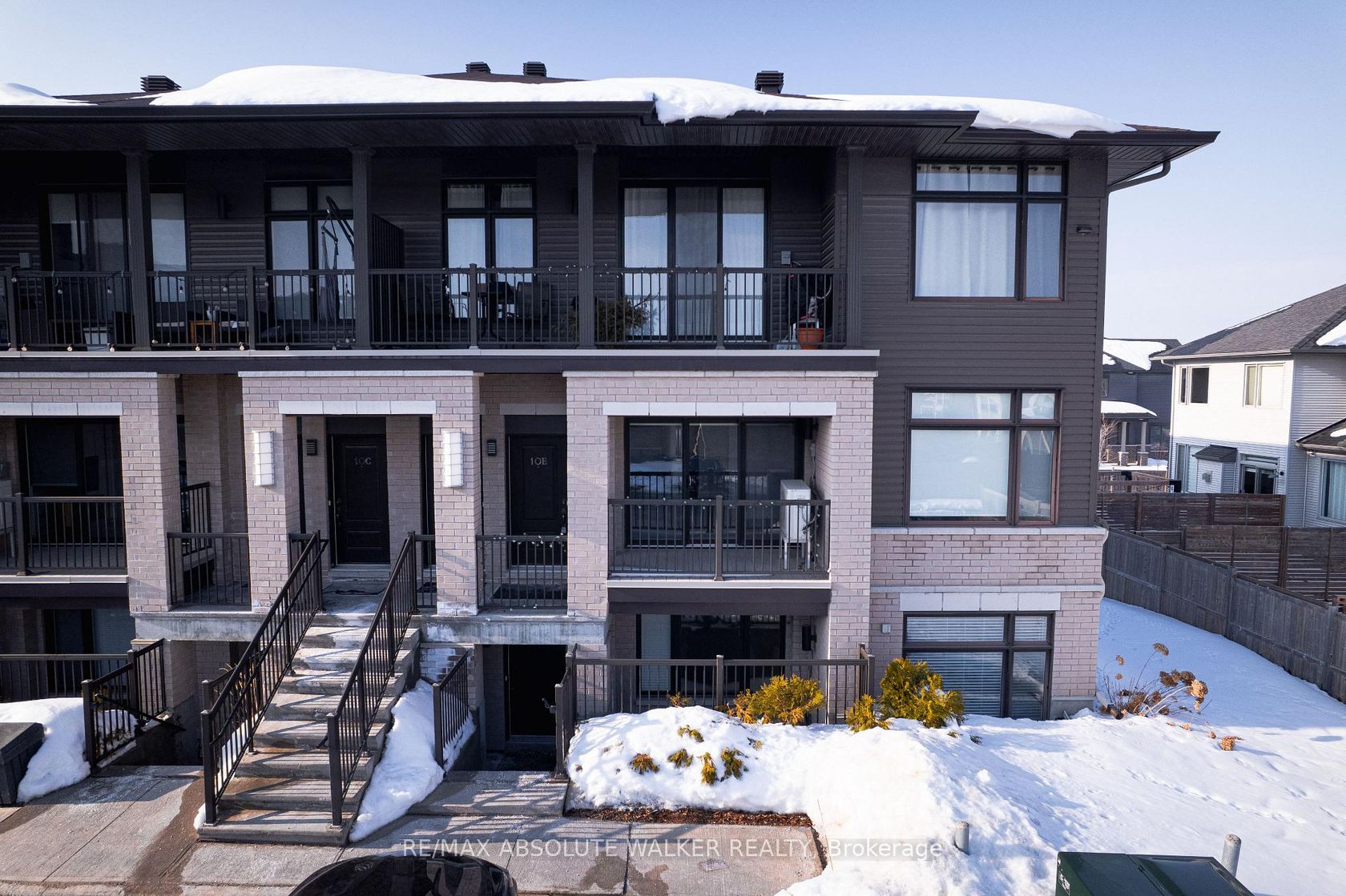 E - 10 Jaguar Private, Emerald Meadows/Trailwest, Kanata 2