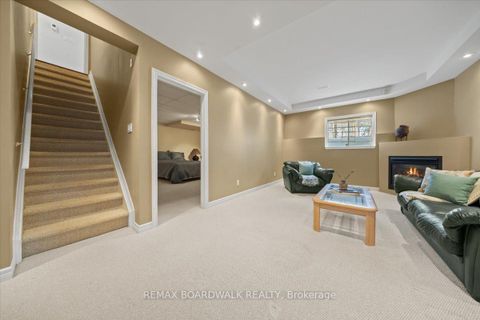 Photo 35 at 1367 Talcy Crescent, Fallingbrook/Ridgemount, Orleans