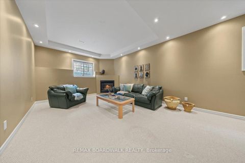 Photo 36 at 1367 Talcy Crescent, Fallingbrook/Ridgemount, Orleans