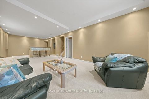 Photo 38 at 1367 Talcy Crescent, Fallingbrook/Ridgemount, Orleans